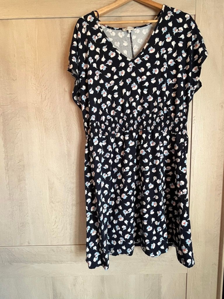 kleedje bel bo gebloemd 48, Kleding | Dames, Grote Maten, Bel & Bo, Ophalen of Verzenden, Gedragen, Jurk