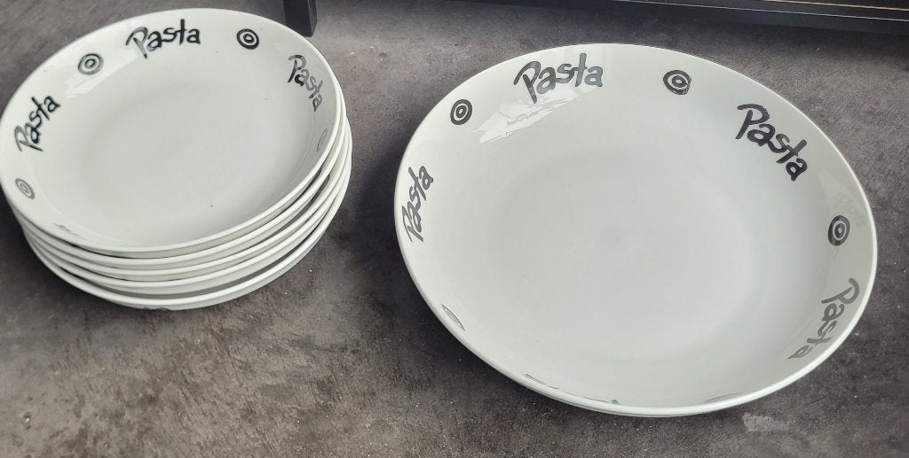 Grote pastaschotel & 5 pasta borden, Ophalen, Bord(en)