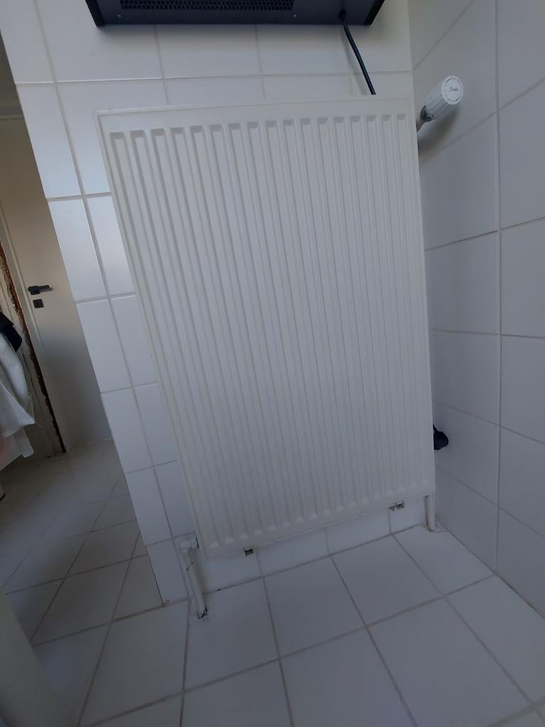 Radiator (60 cm x 90 cm x 8 cm ), Doe-het-zelf en Bouw, Verwarming en Radiatoren, Ophalen, Gebruikt, Radiator, 60 tot 150 cm