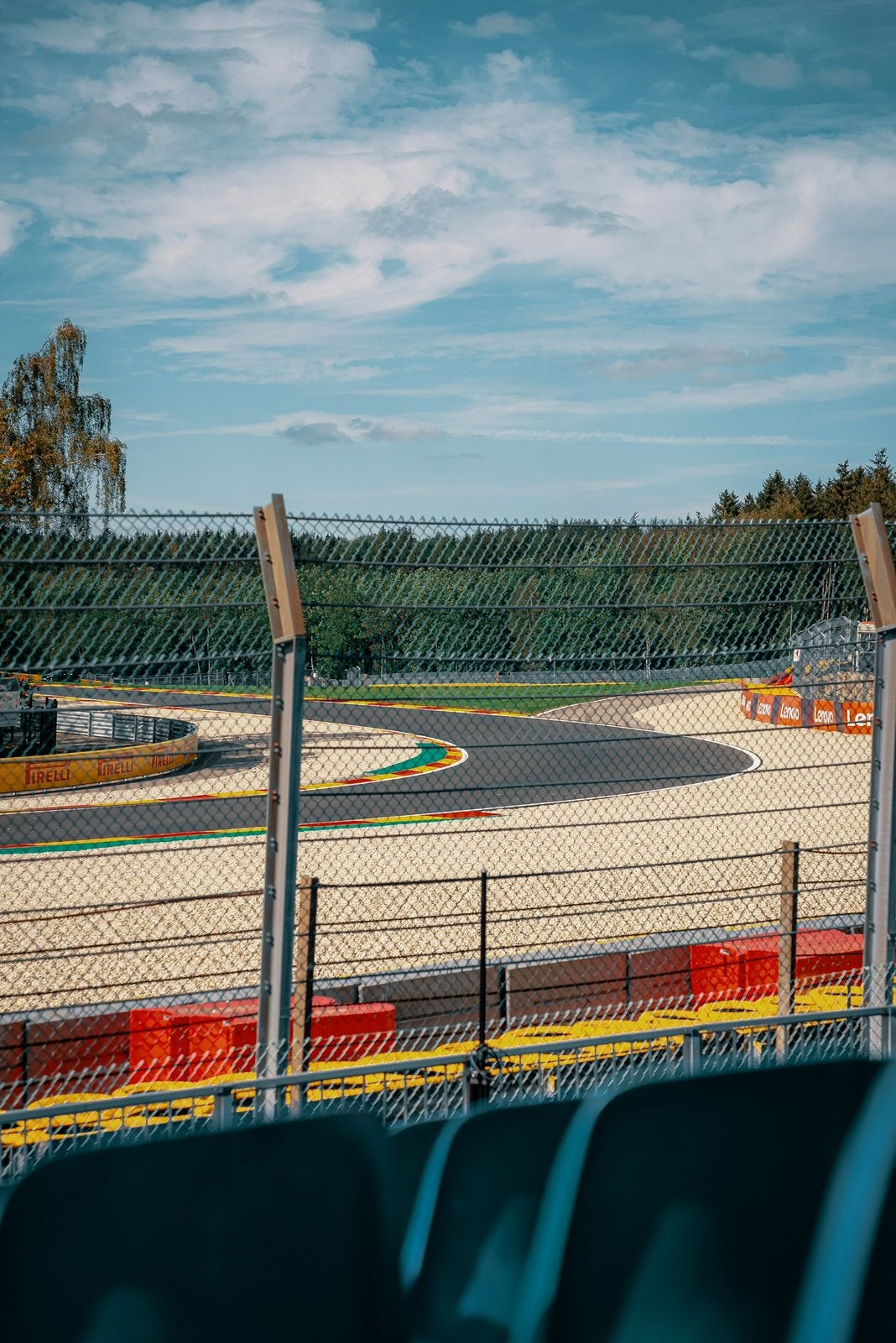 Te koop COMBES 1 tickets 3-daagse F1 Spa GP België 2026, Tickets en Kaartjes
