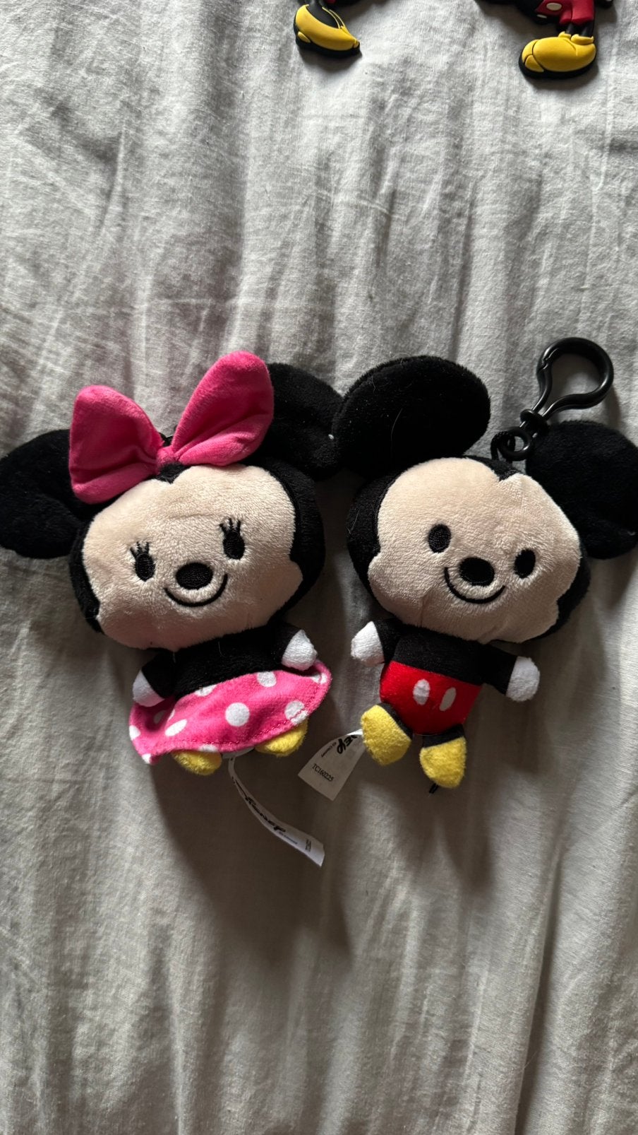 Mickey en minnie mouse knuffels sleutelhangers, Kinderen en Baby's, Speelgoed | Knuffels en Pluche, Ophalen, Zo goed als nieuw