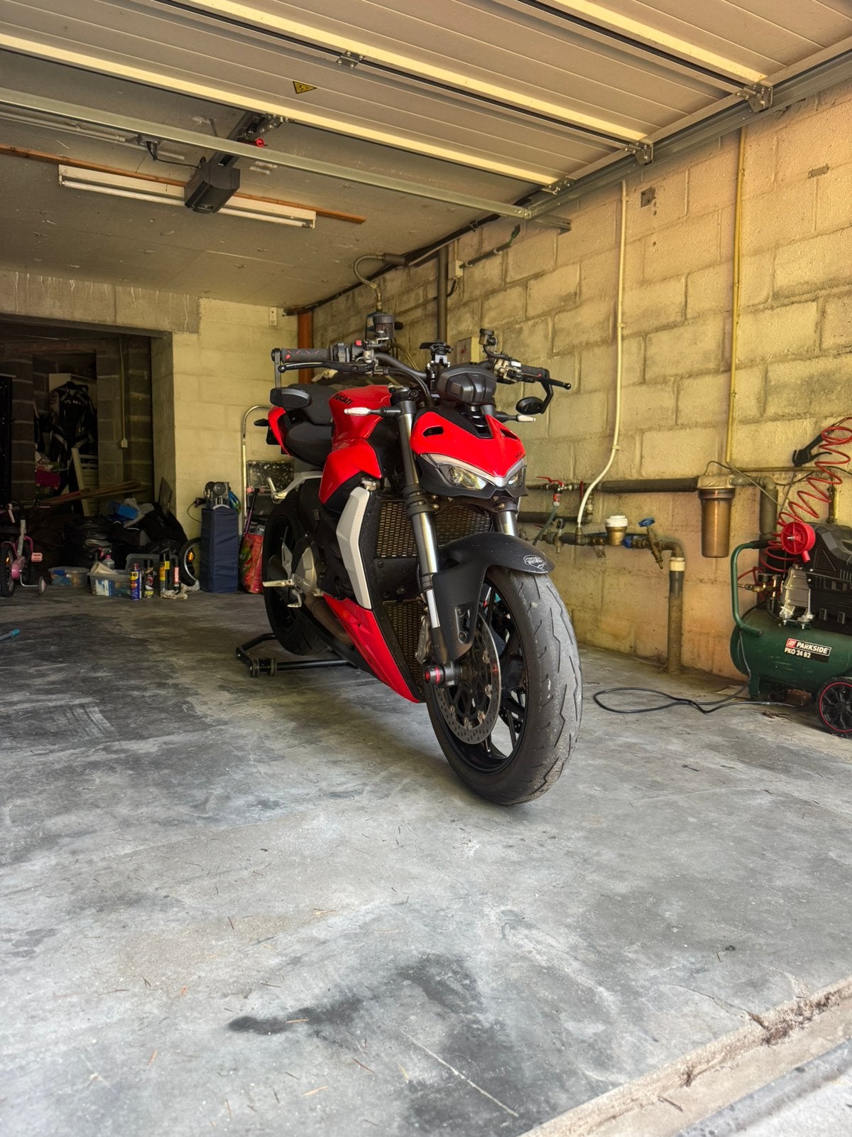 Ducati Streetfighter V2 2022, Motos, Particulier, 1000 cm³