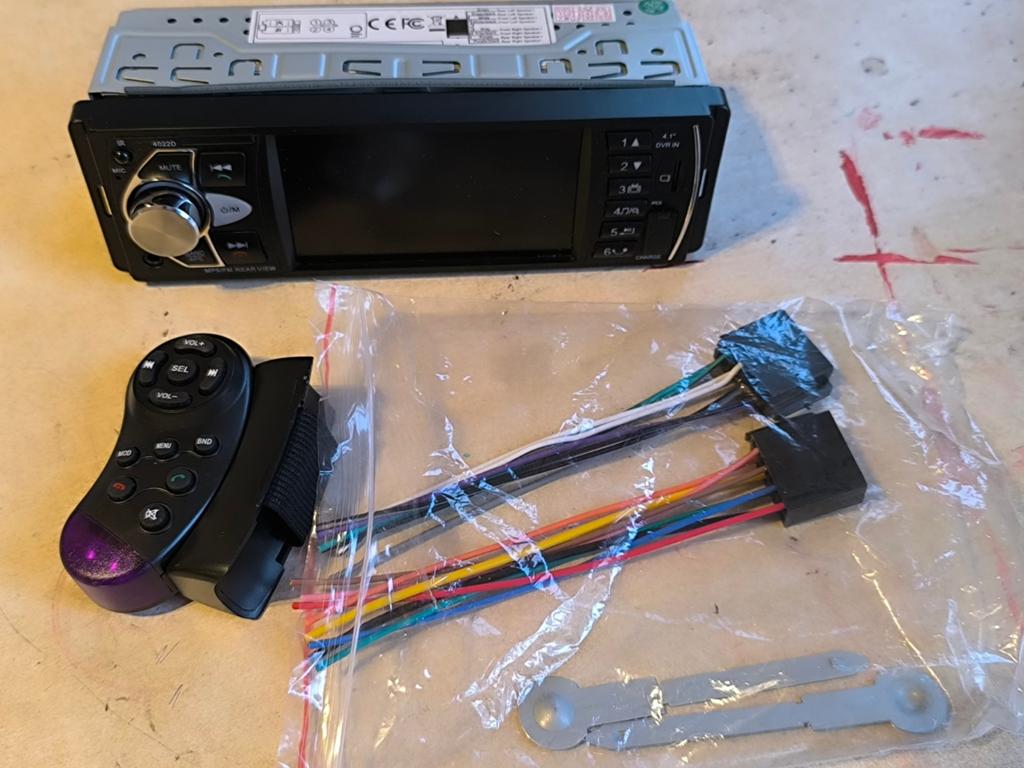 Autoradio met scherm 1din( bluetooth,aux,usb,sd card), Enlèvement, Neuf