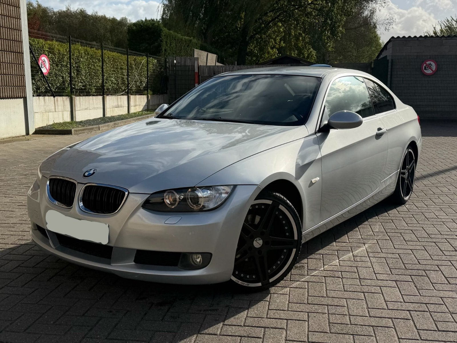 BMW 320I BENZINE COUPE PRACHTSTAAT, Autos, Boîte manuelle, Noir, Particulier, Tissu