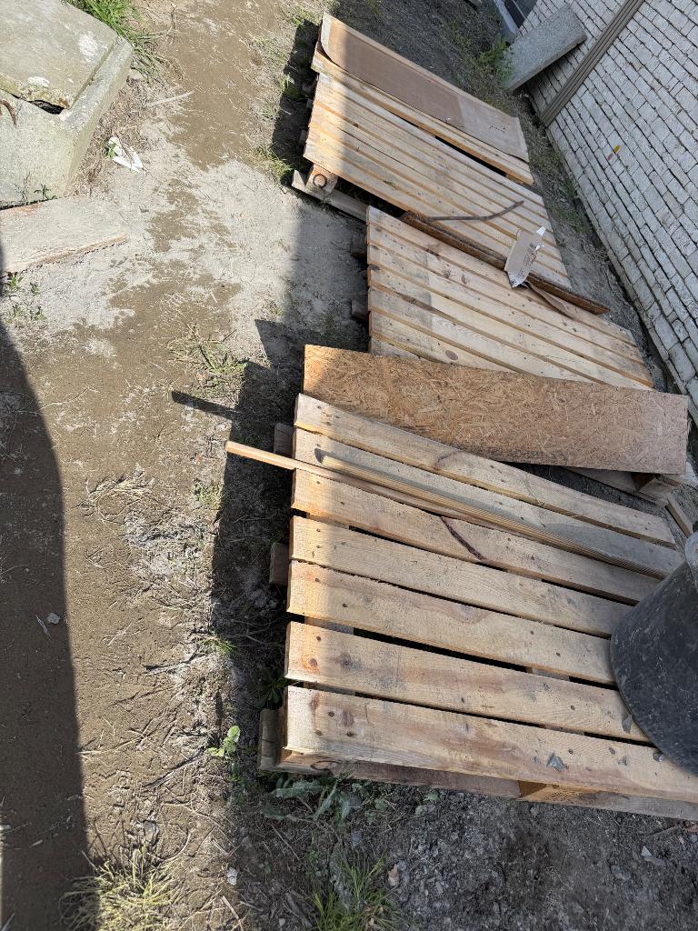 Gratis hout ophalen Zonnebeke / paletten, Ophalen, Zo goed als nieuw
