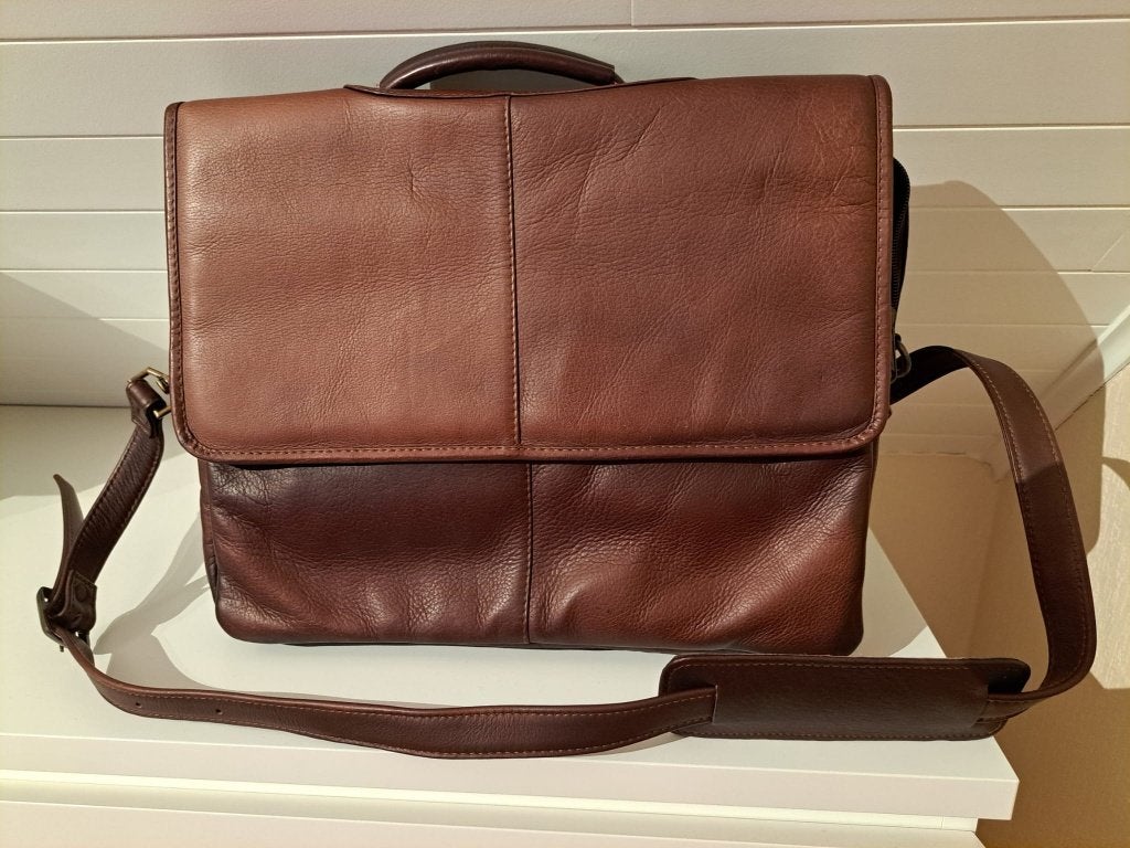 Superbe mallette en cuir brun - Etat strictement neuf, Neuf, Cuir, 30 à 40 cm, 30 à 40 cm