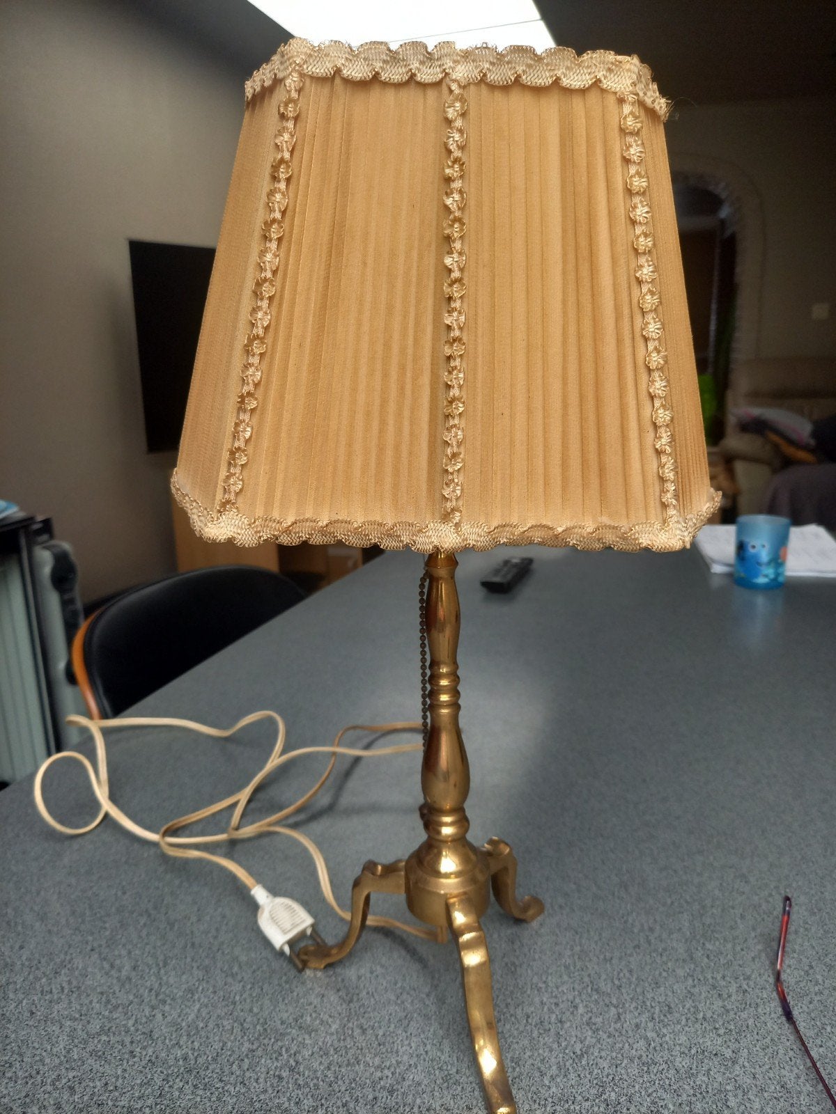 lampe de table des années 1960, Enlèvement ou Envoi
