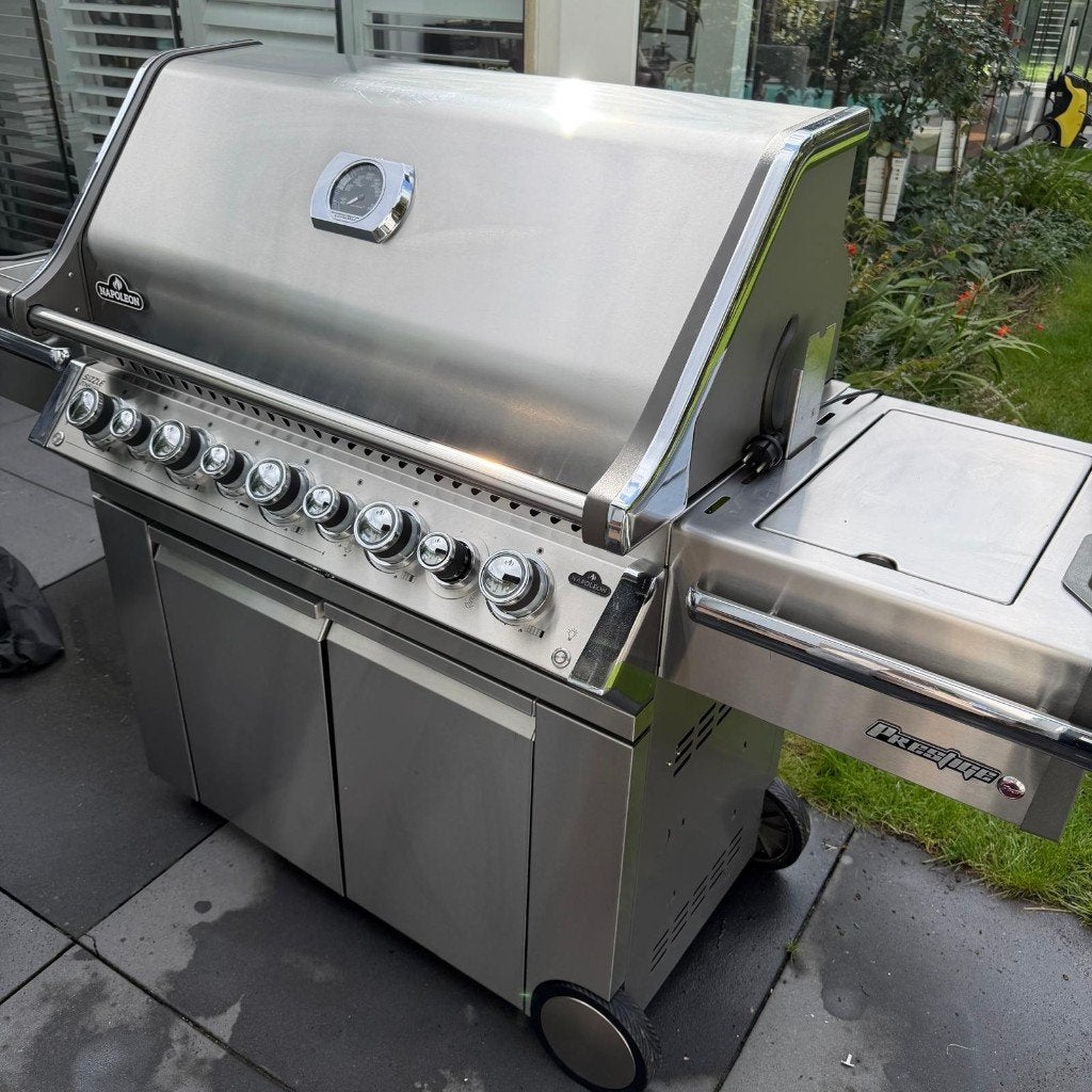 Napoleon Prestige Pro gasBBQ, Tuin en Terras, Gasbarbecues, Ophalen, Zo goed als nieuw, Napoleon