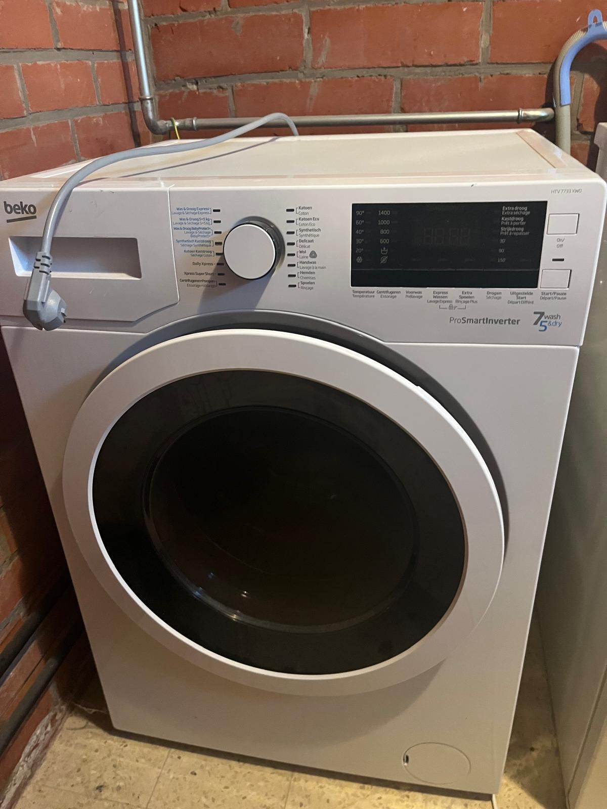 BEKO Wasmachine + droogkast 2in1, Ophalen, Handwasprogramma, Zo goed als nieuw, Voorlader