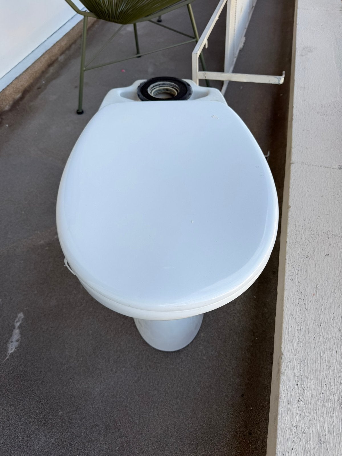 Toilet en handwasser gratis af te halen in Berchem, Enlèvement, Utilisé, Pierre, Toilettes