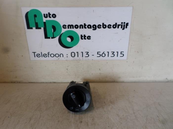 Commutateur lumière d'un Volkswagen Polo (Polo 99-), Volkswagen, -, 3 mois de garantie, Utilisé