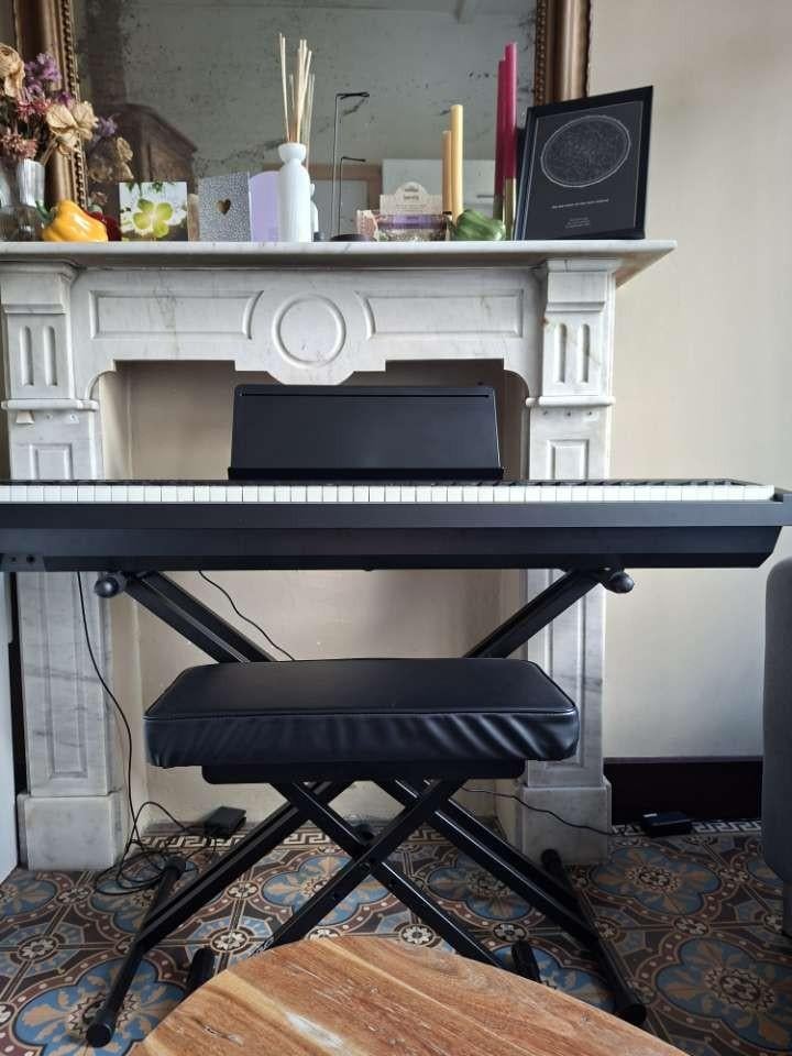 Stagg verstelbare piano staander, Muziek en Instrumenten, Ophalen, Piano
