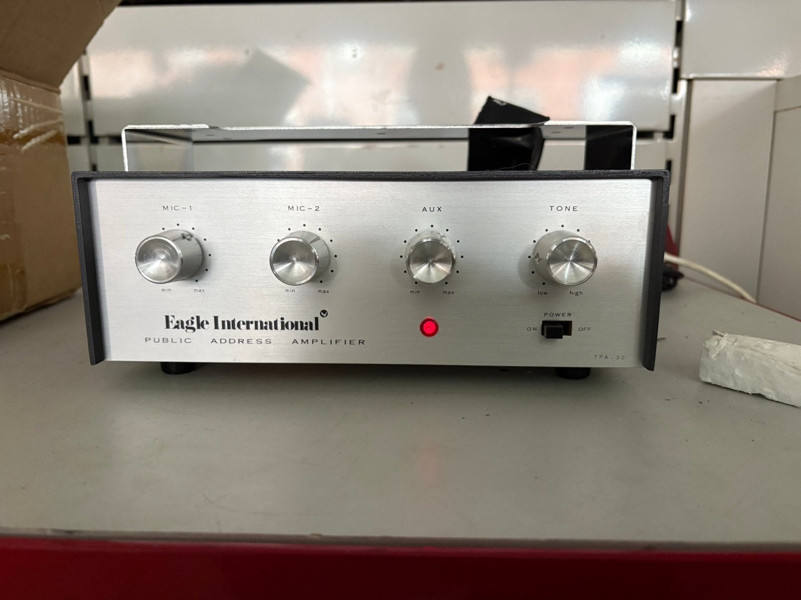 Public Address versterker - Eagle TPA.30+ box en microfoon, Audio, Tv en Foto, Stereoketens, Ophalen of Verzenden, Zo goed als nieuw