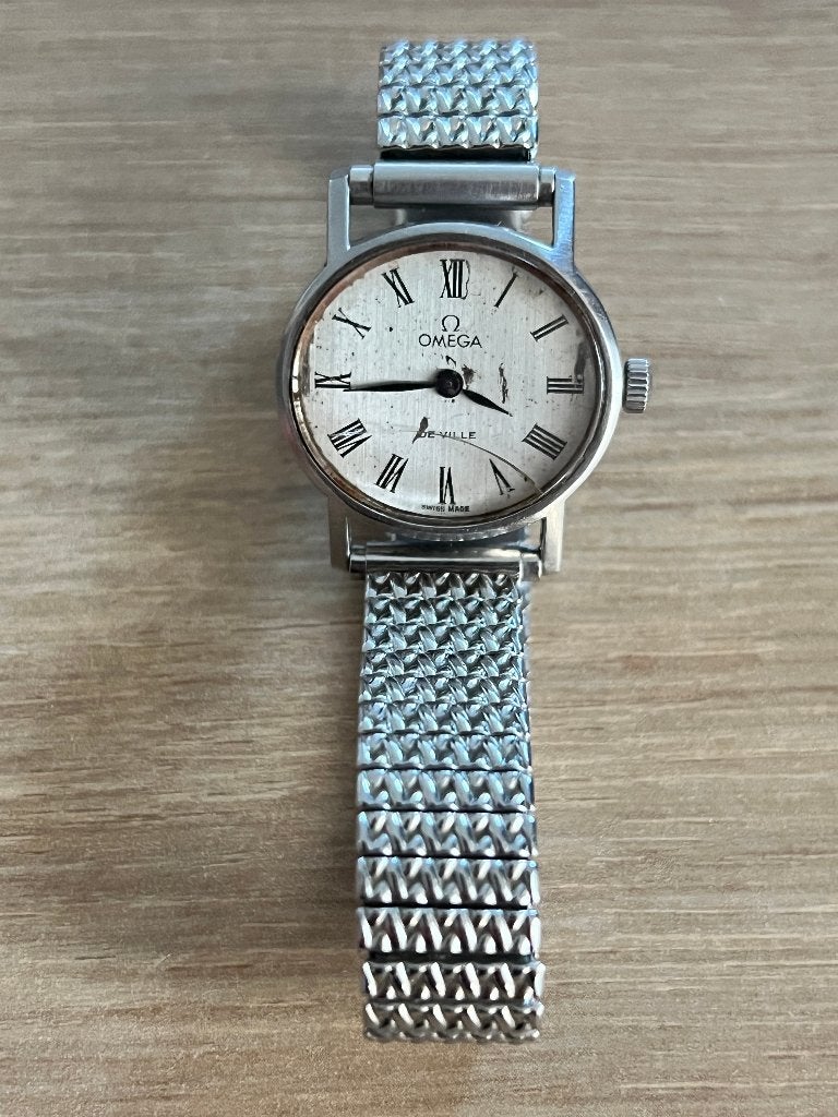 omega de ville, Bijoux, Sacs & Beauté, Montres | Femmes, Montre-bracelet, Autres marques, Acier, Enlèvement