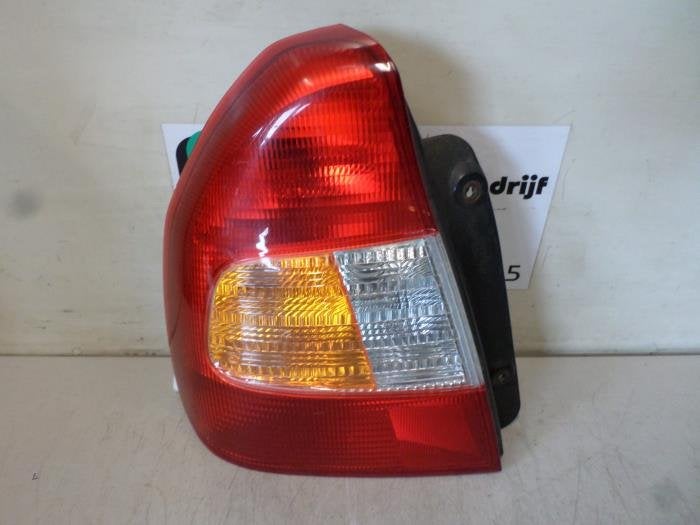 Achterlicht links van een Hyundai Accent (Accent 00-), Gebruikt, -, -, Ophalen of Verzenden
