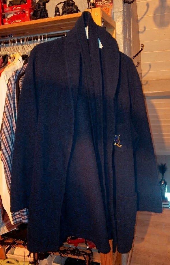 Peignoir homme, Enlèvement