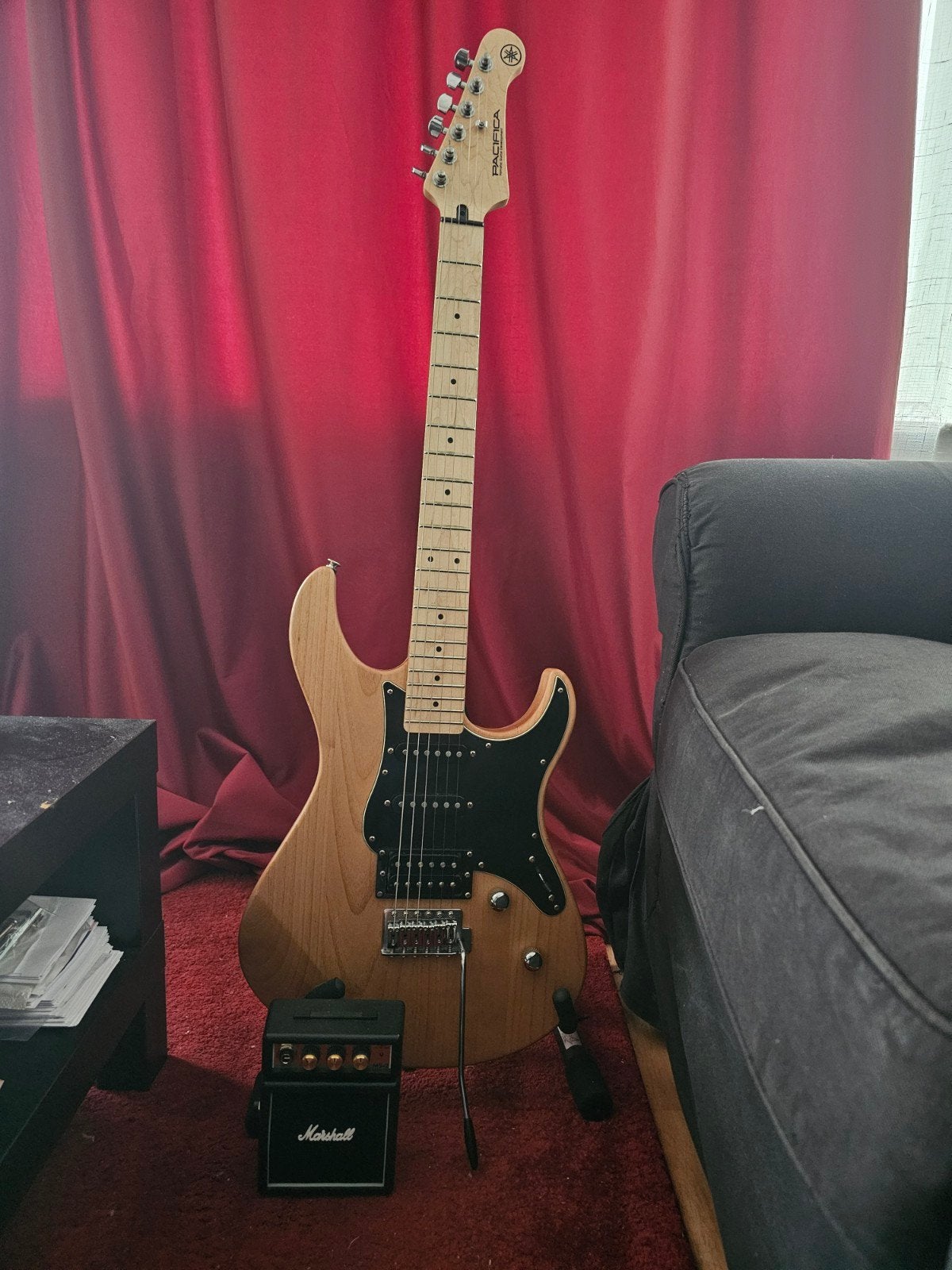 Yamaha Pacifica 112VMX YNS RL, Muziek en Instrumenten, Snaarinstrumenten | Gitaren | Elektrisch, Met versterker, Zo goed als nieuw