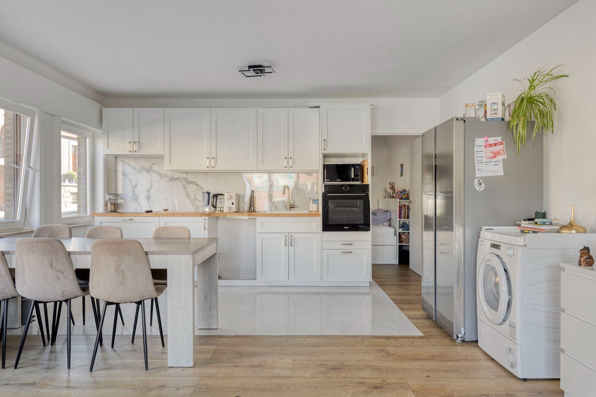 TE KOOP OP EN TOP GERENOVEERD APPARTEMENT, Immo, Maisons à vendre, Appartement, 2 pièces, Province de Flandre-Occidentale
