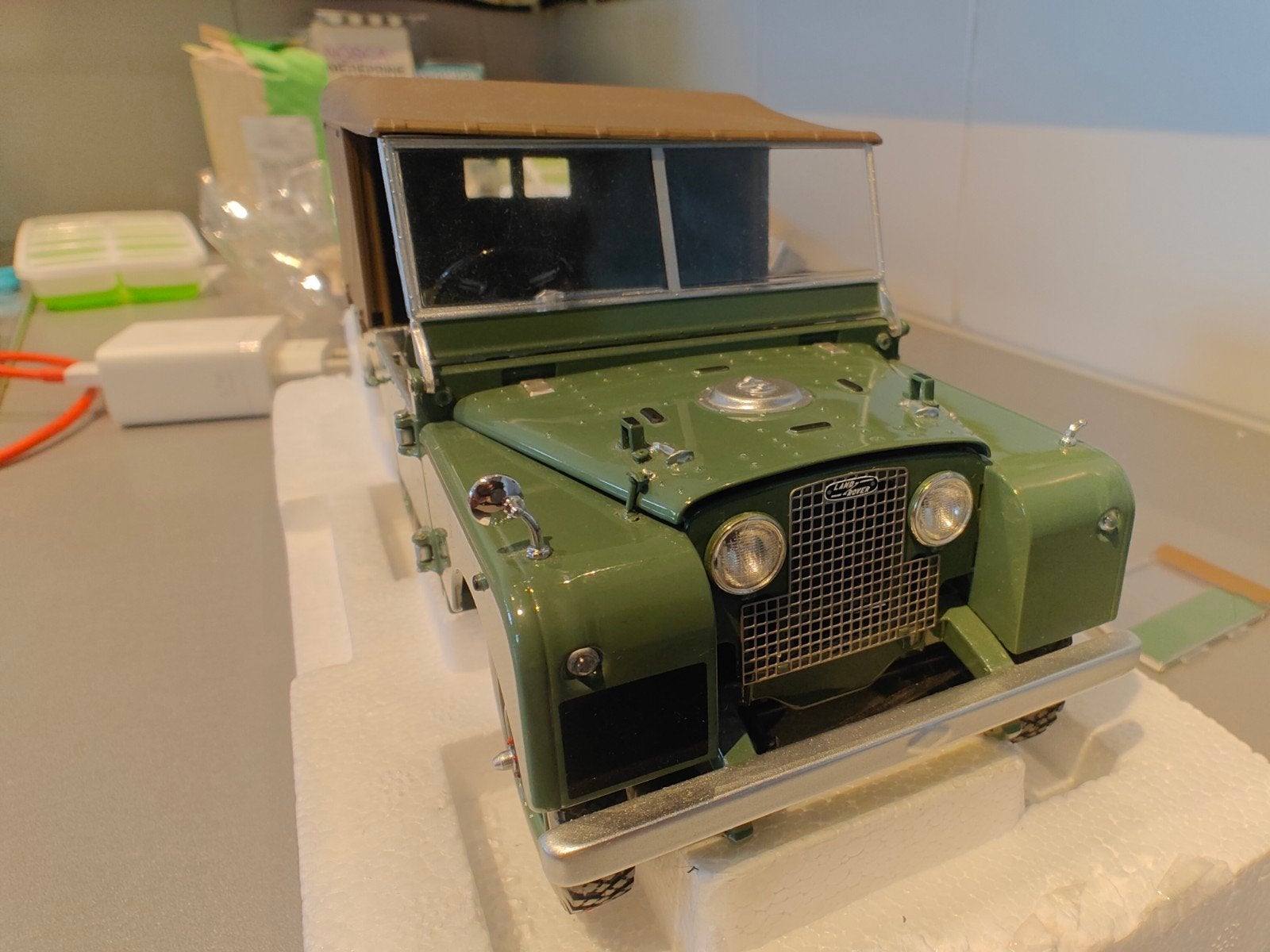 Minichamps land rover 1948, Ophalen of Verzenden, Zo goed als nieuw, MiniChamps