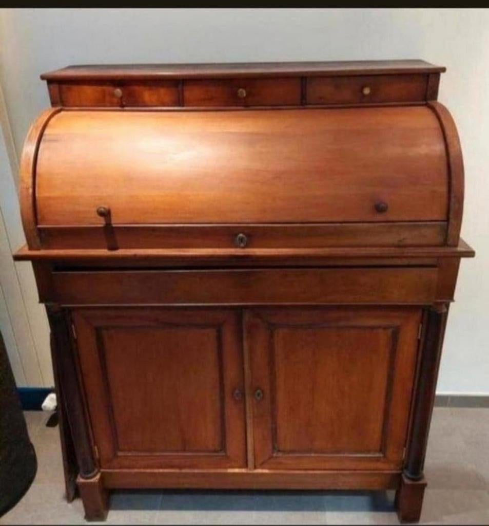 Mooi ogende secretair kast met rolluik. H 1,46m Br56cm l1,20, Huis en Inrichting, Ophalen