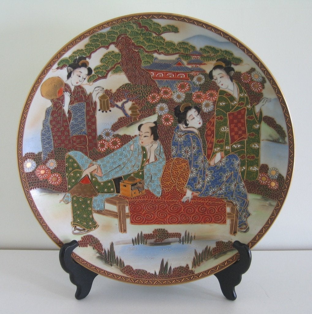 Japanse Satsuma bord  -  1008, Japan, Ophalen, Reliëf
