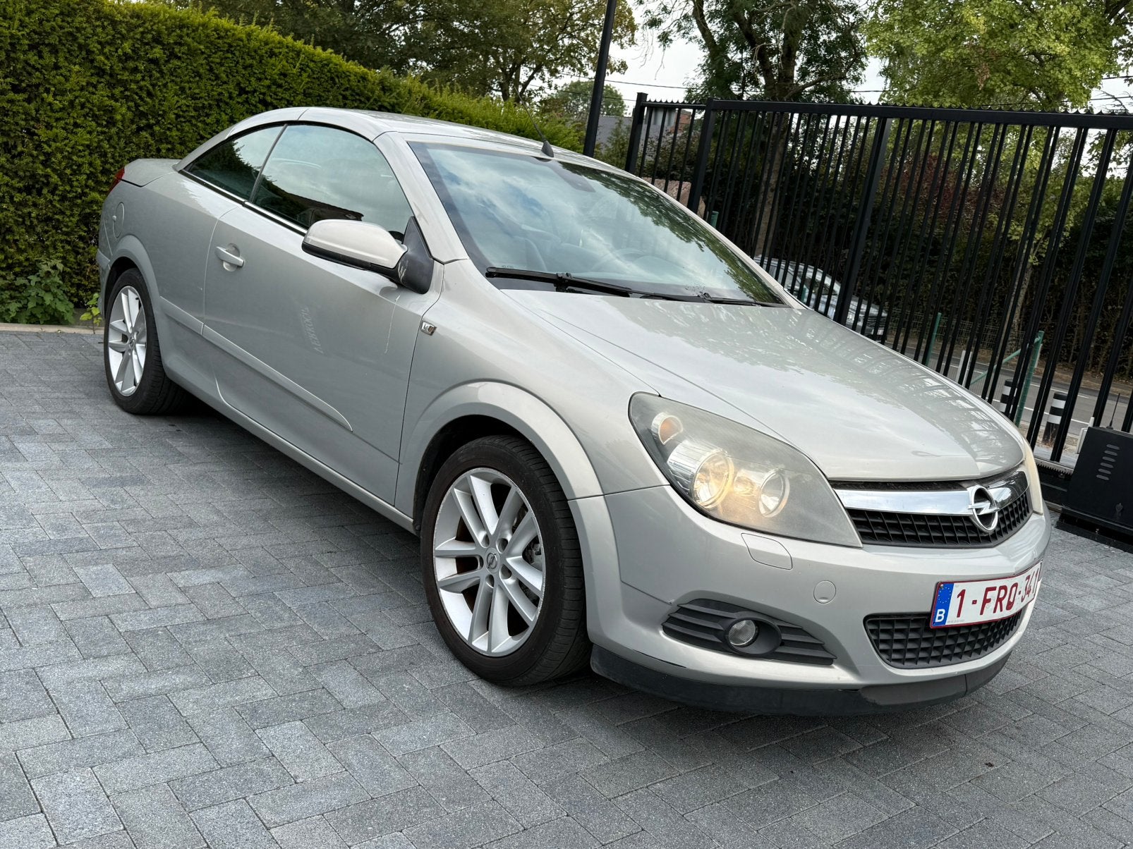 Opel Astra Cabrio 1.6i | Leder | Airco |, Autos, Opel, Cuir, Argent ou Gris, Achat, Cabriolet