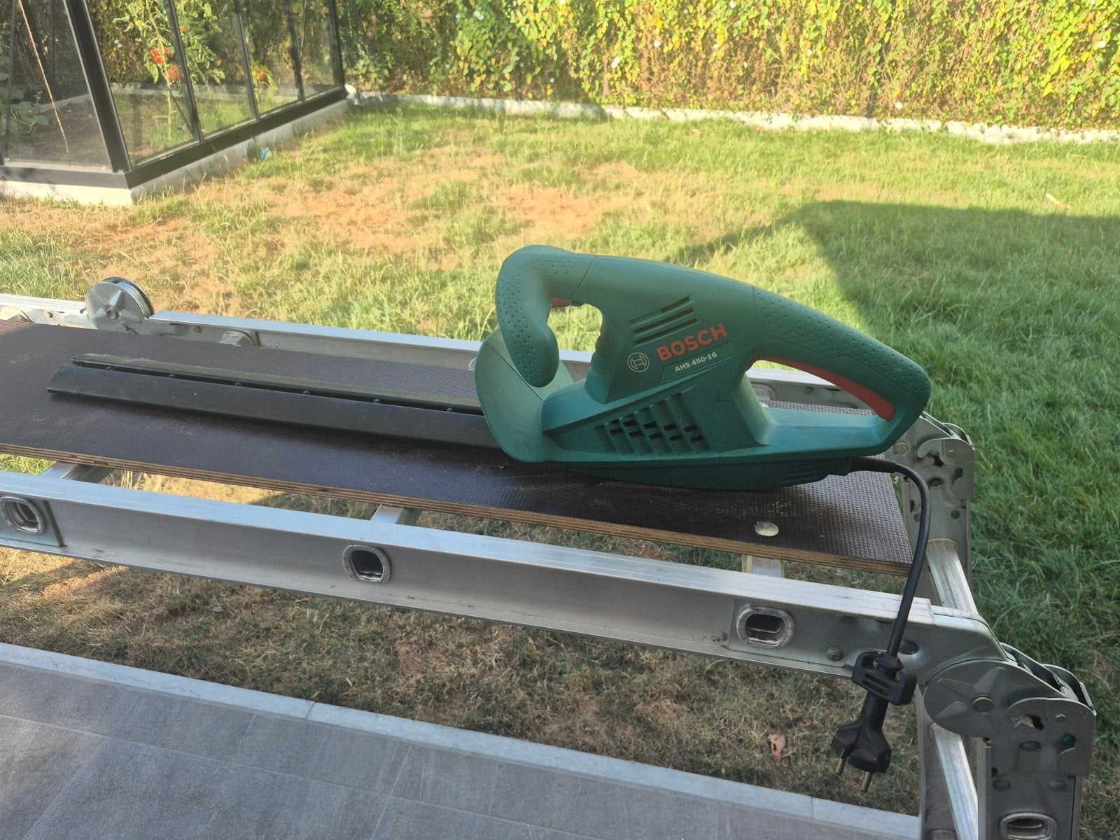 Heggenschaar Bosch 450-16, Tuin en Terras, Heggenscharen, Gebruikt, Elektrisch, Ophalen