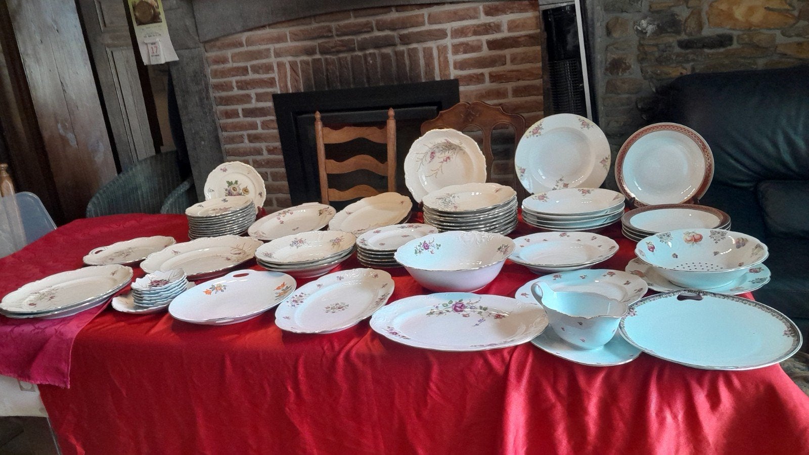 vaisselle dépareillée [68pieces], Enlèvement