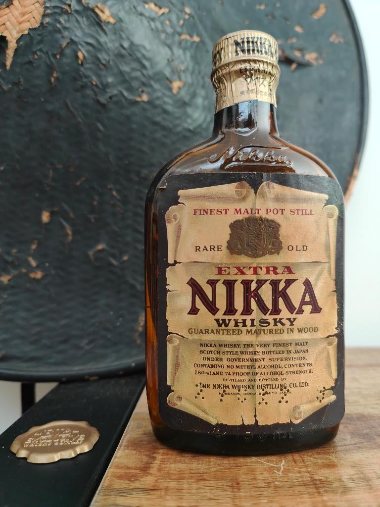 Nikka Extra Whisky 18cl - 37% (old version, First edition), Verzamelen, Overige gebieden, Overige typen, Nieuw, Ophalen of Verzenden