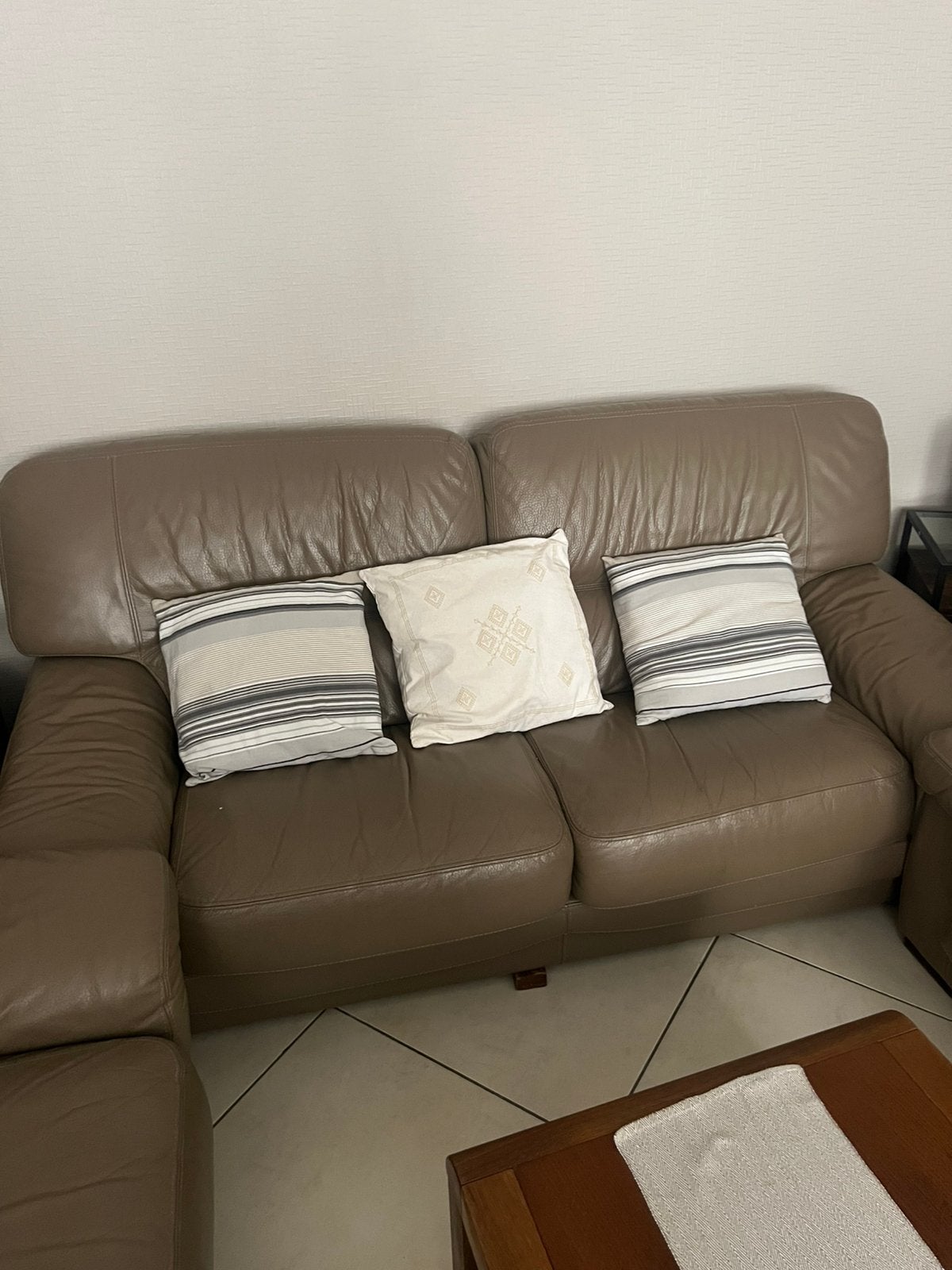 3 comfortabele italiaans lederen zetels, Huis en Inrichting, Ophalen, Zo goed als nieuw, Leer