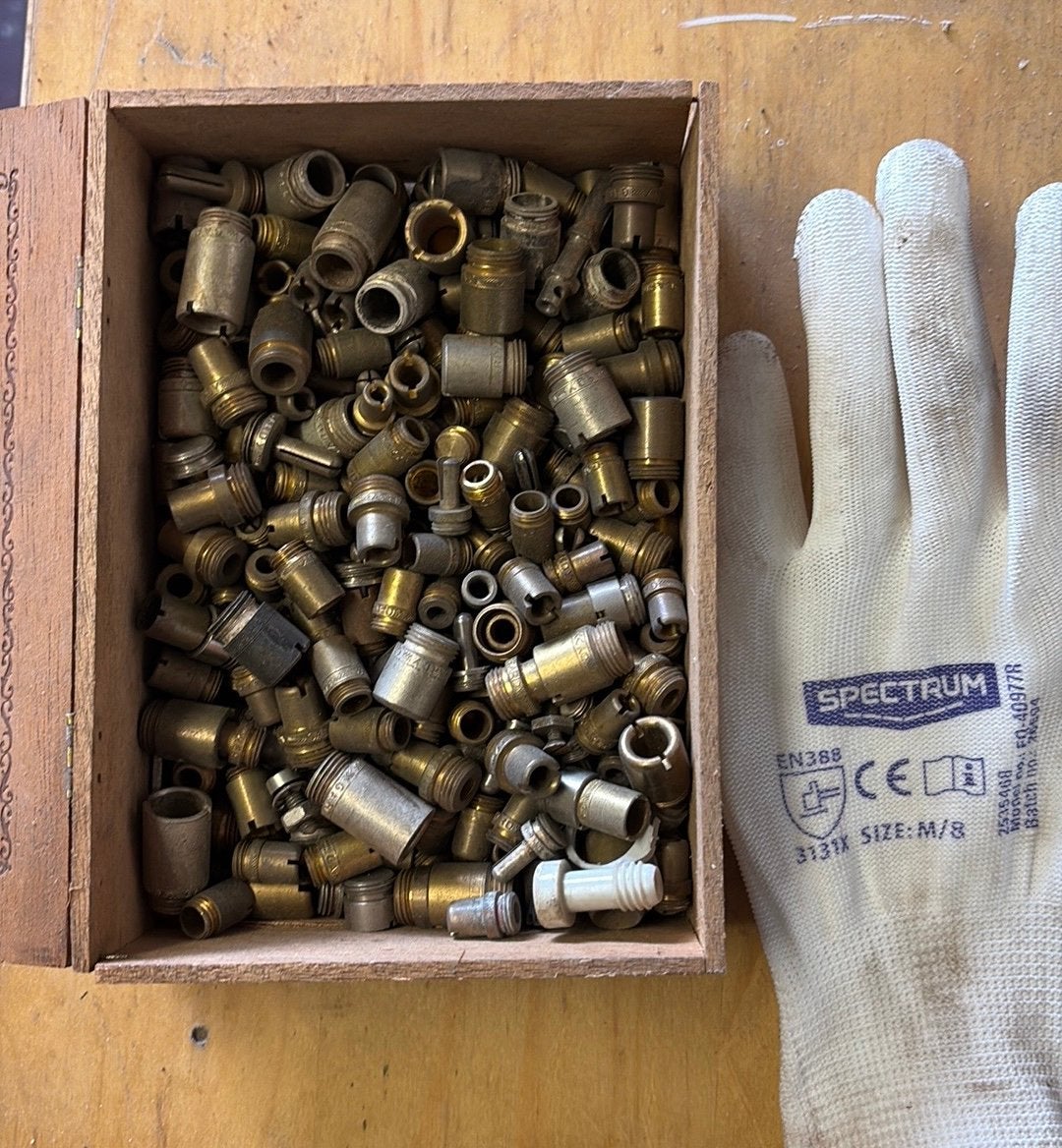 Partij vintage messing lamponderdelen, Ophalen