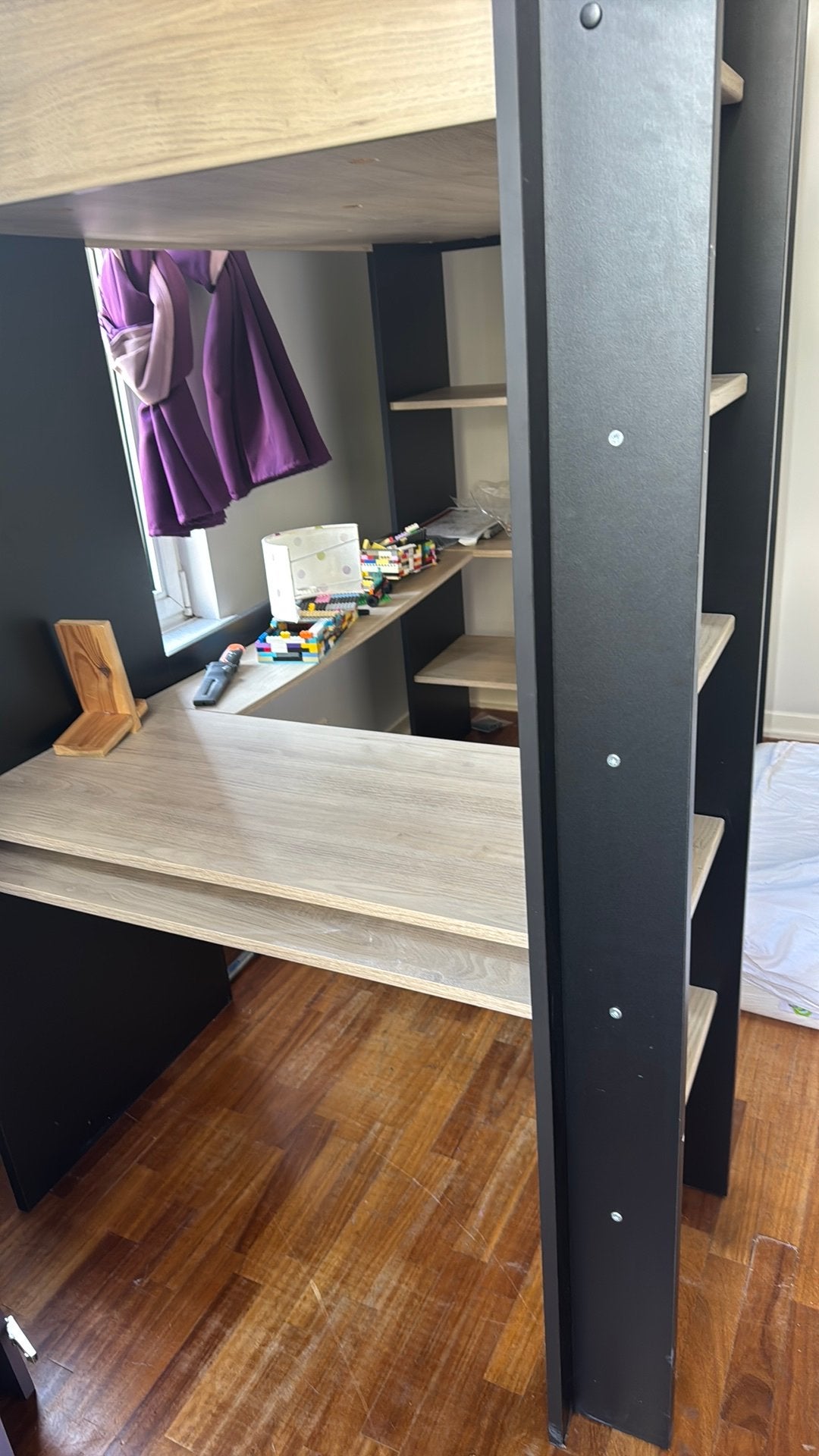 Lit avec Bureau, Enlèvement, Utilisé, Bois