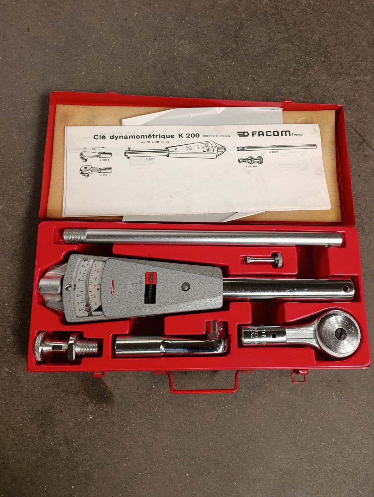 Clef dynamométrique Facom k200, Enlèvement