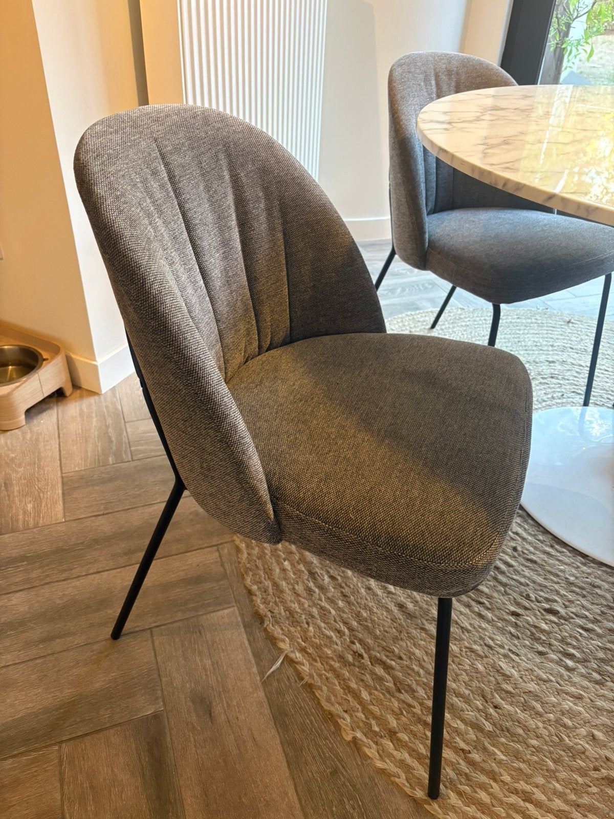 4 stoffen stoelen (€200 voor de set), Huis en Inrichting, Ophalen, Zo goed als nieuw