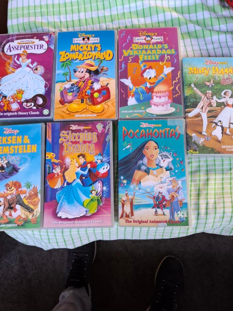 7 Disney VHS, Ophalen