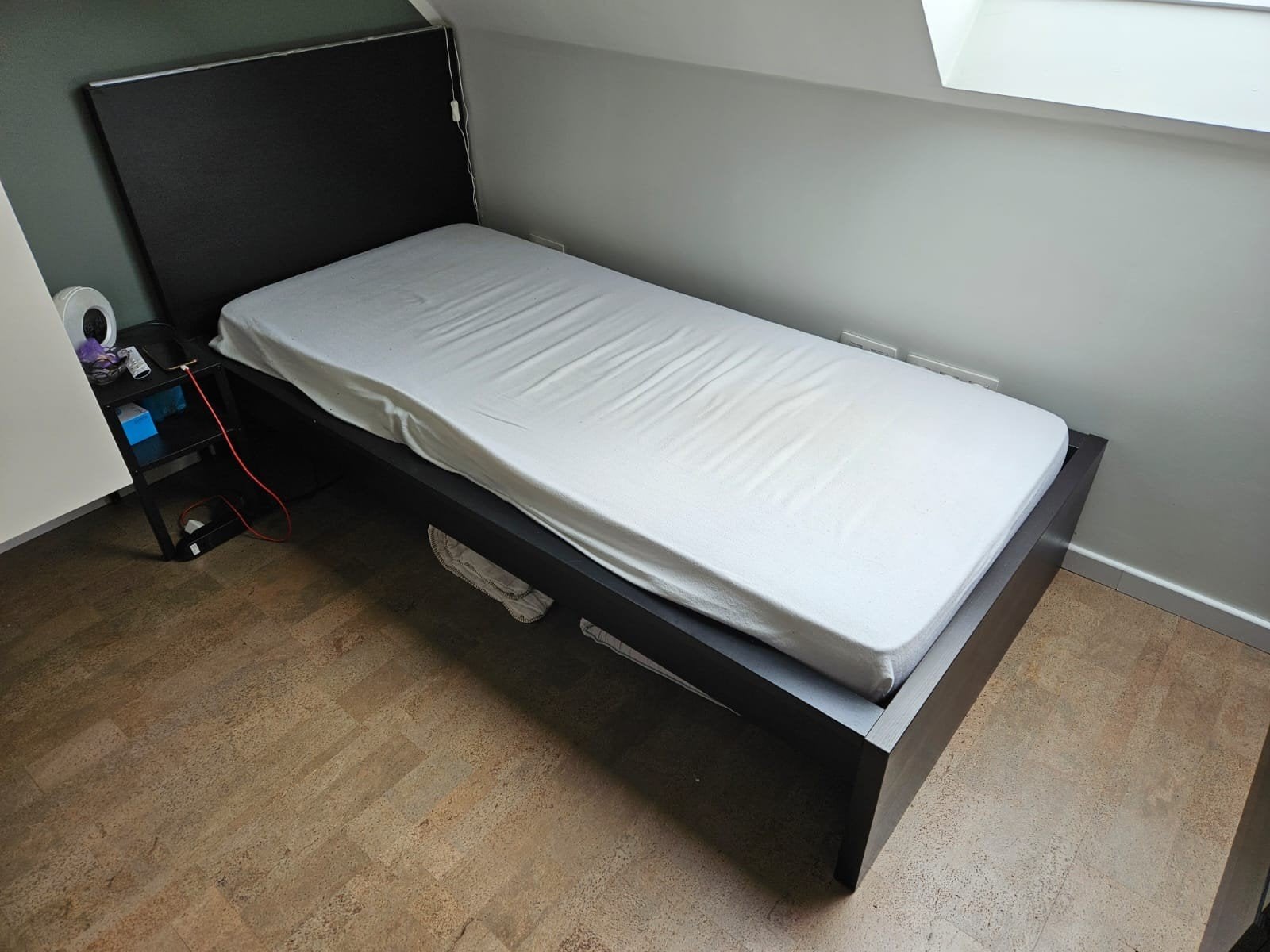 Cadre de lit MALM ikea 90x200 noir, Maison & Meubles, 90 cm, Une personne, Enlèvement, Utilisé