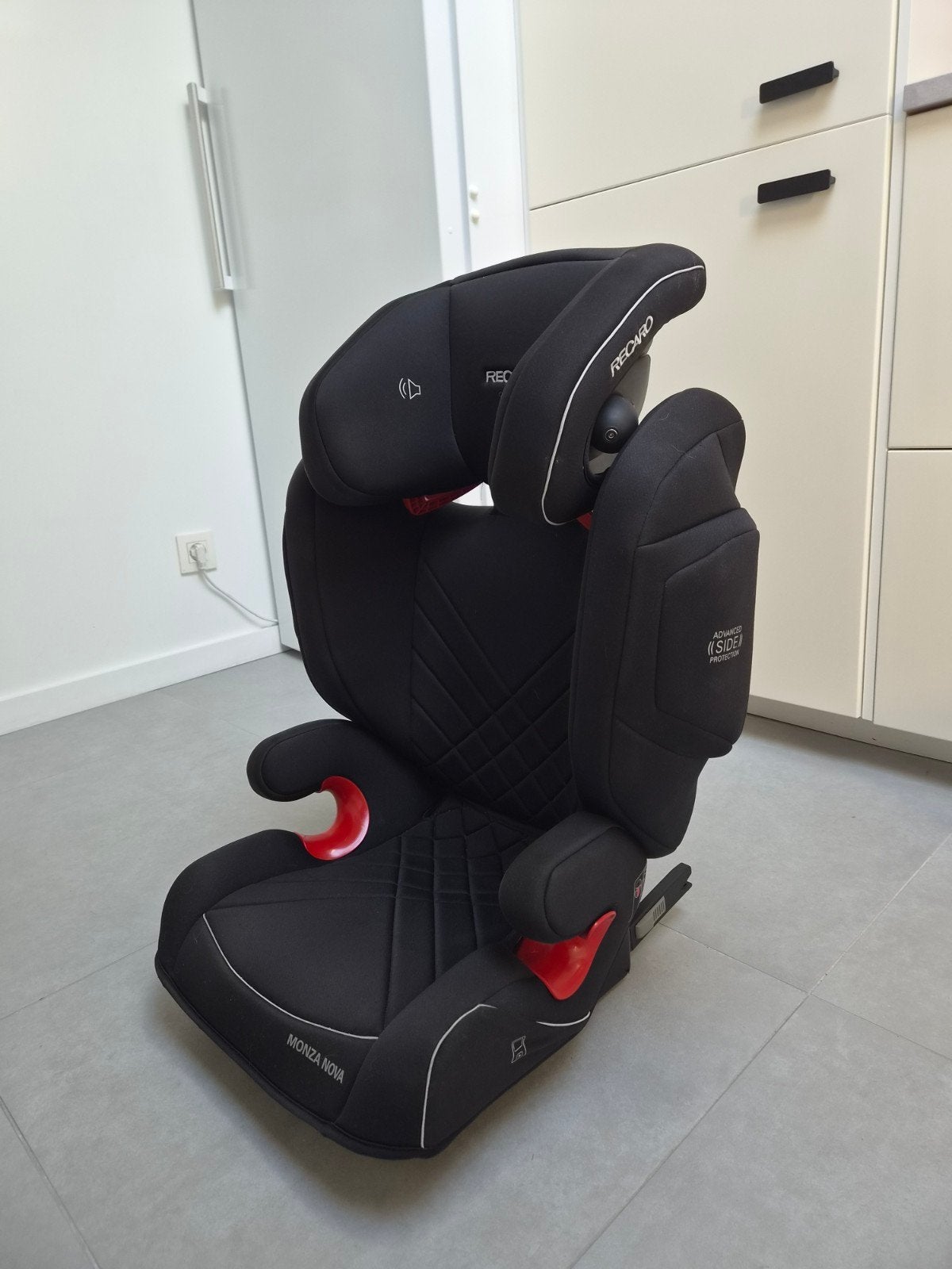 Recaro Monza Nova 2 kinderstoel, Kinderen en Baby's, Autostoeltjes, 15 t/m 36 kg, Verstelbare rugleuning, Zo goed als nieuw, Isofix
