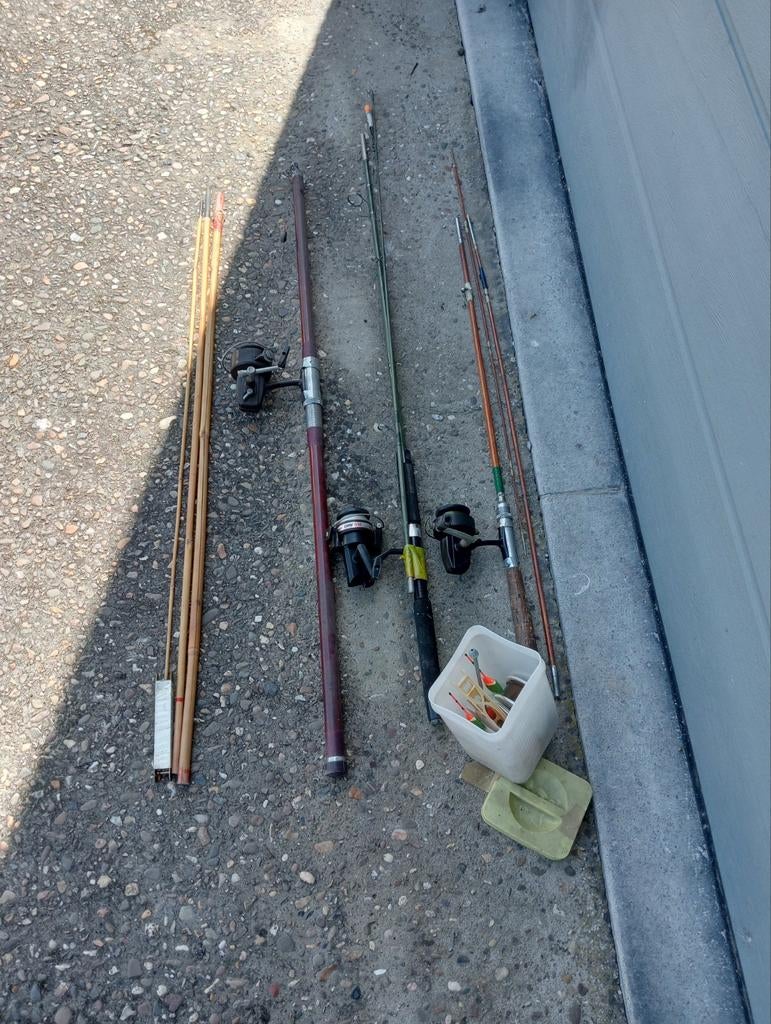 Lignes de pêche et flotteurs vintage, Enlèvement