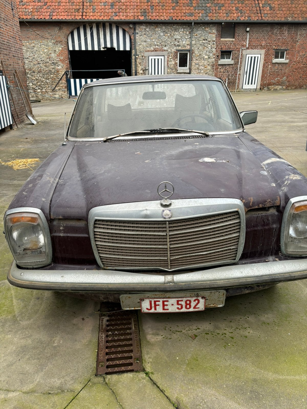 Mercedes 220 d automatique 1975, Autos, Cuir, Achat, Intérieur cuir, Automatique