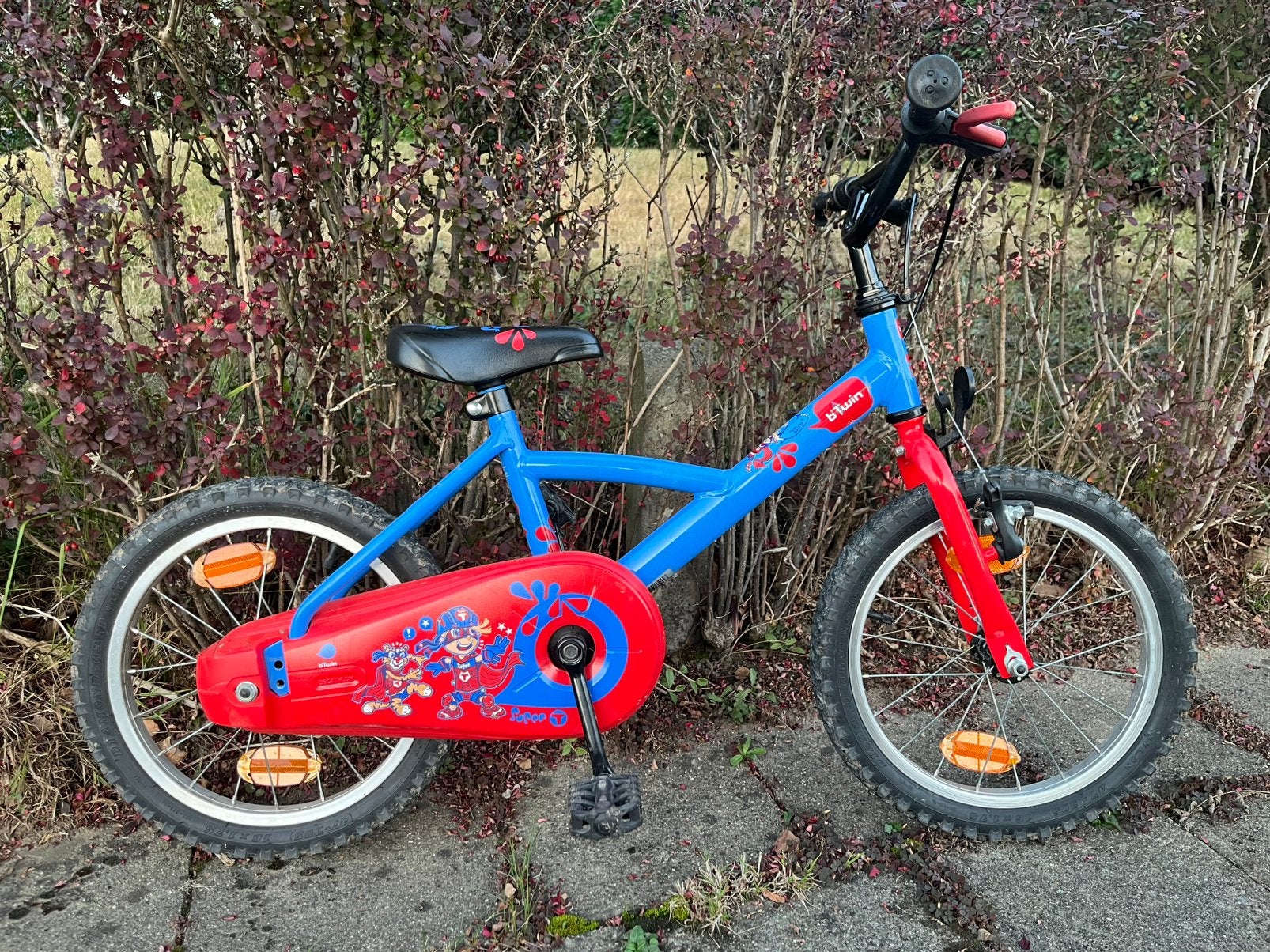 Velo enfant Btwin 16 pouces excellent état, Vélos & Vélomoteurs, Frein sur jante, Stabilisateurs, Enlèvement, Comme neuf
