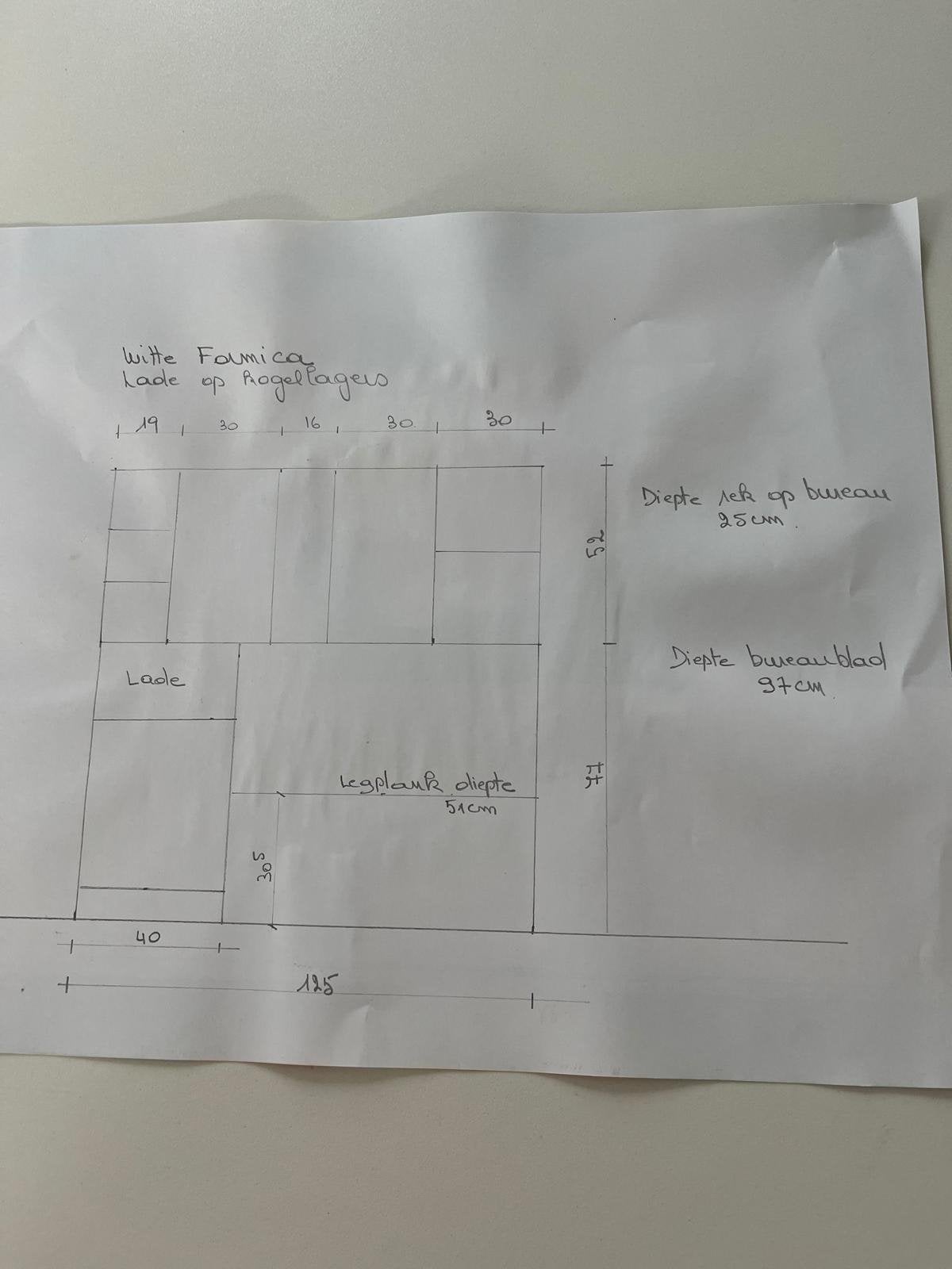 Stevig wit bureau met opbouw-demonteerbaar, Autres matériaux, Enlèvement, Utilisé, Avec tiroirs