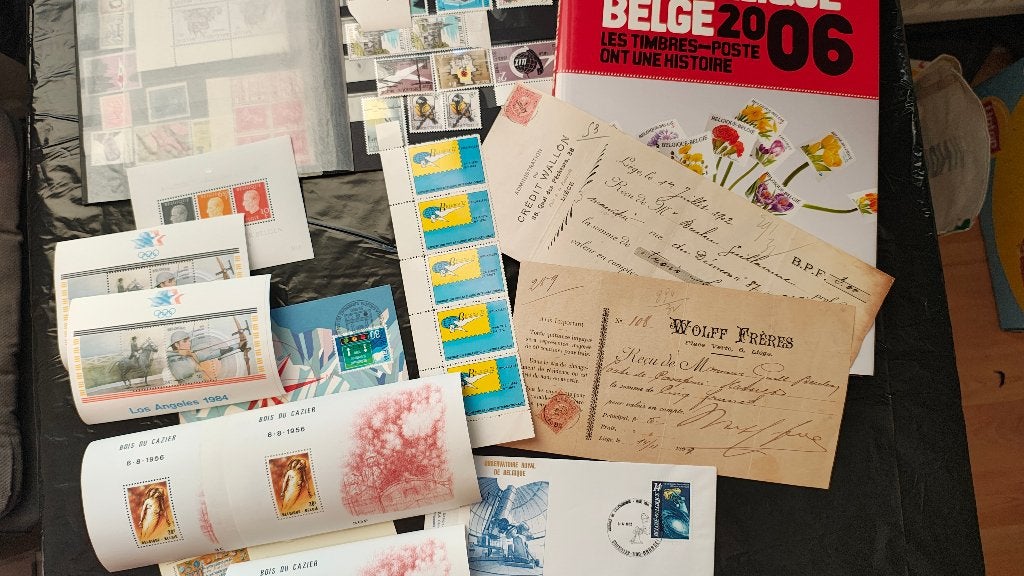 Lot: filatelie, nieuwe postzegels, België, 2 boeken, Verzenden, Overig, Postfris, Europa