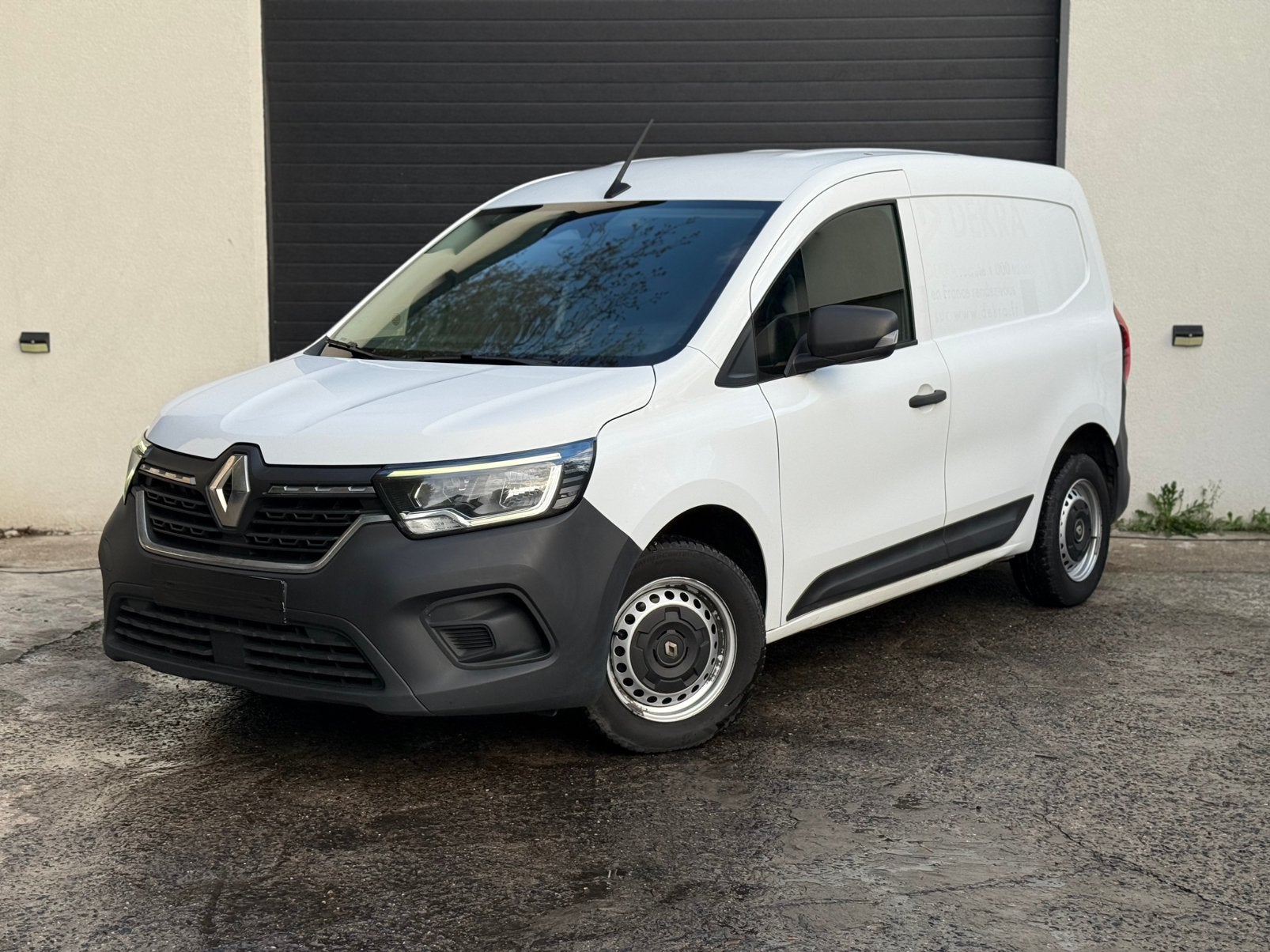 RENAULT KANGOO 1.3 TCE GRAND CONFORT – 131 CH – ESSENCE GPS, Cuir, Achat, Entreprise, Blanc