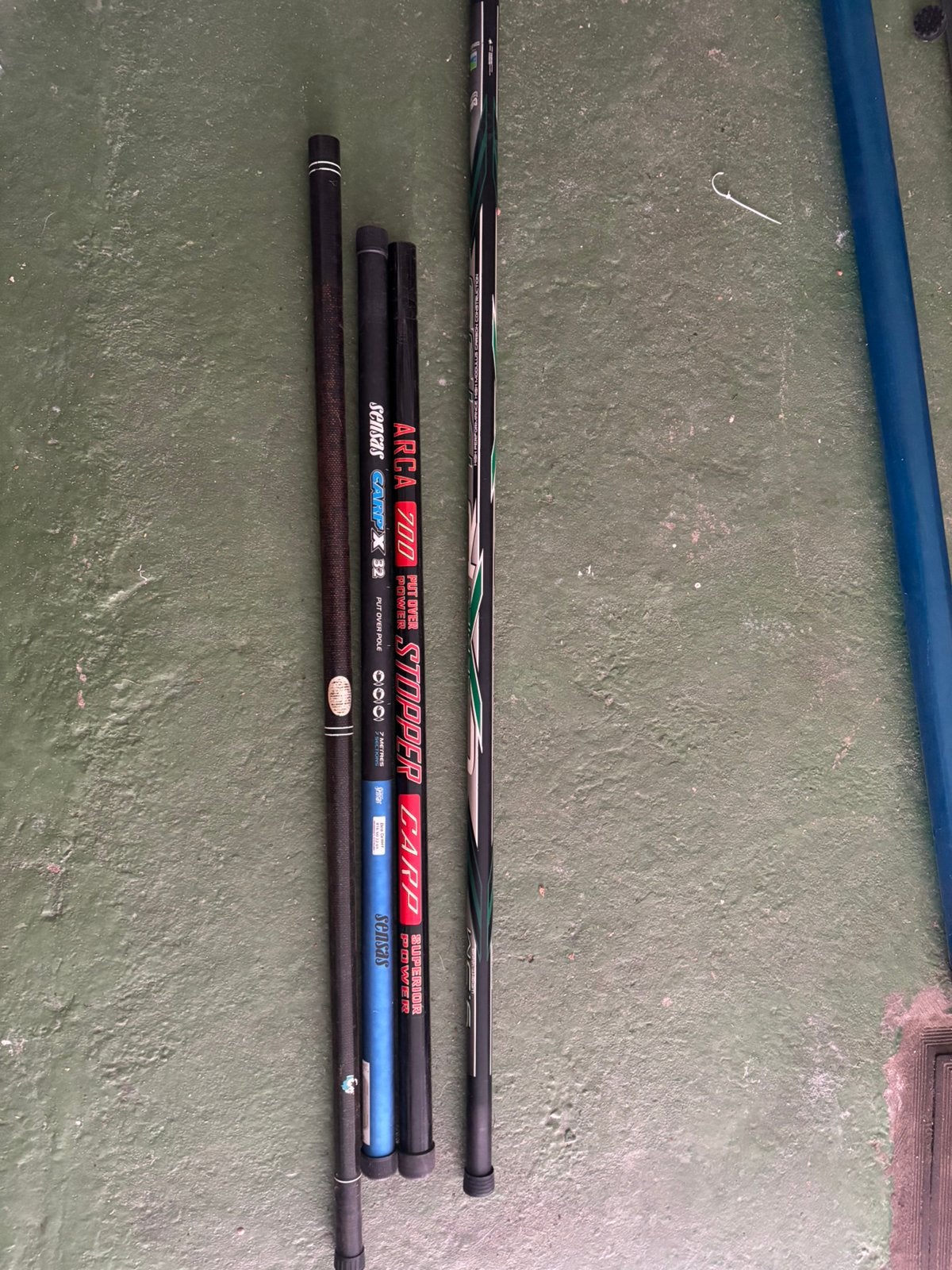 Vaste vishengels te koop, Enlèvement, Comme neuf