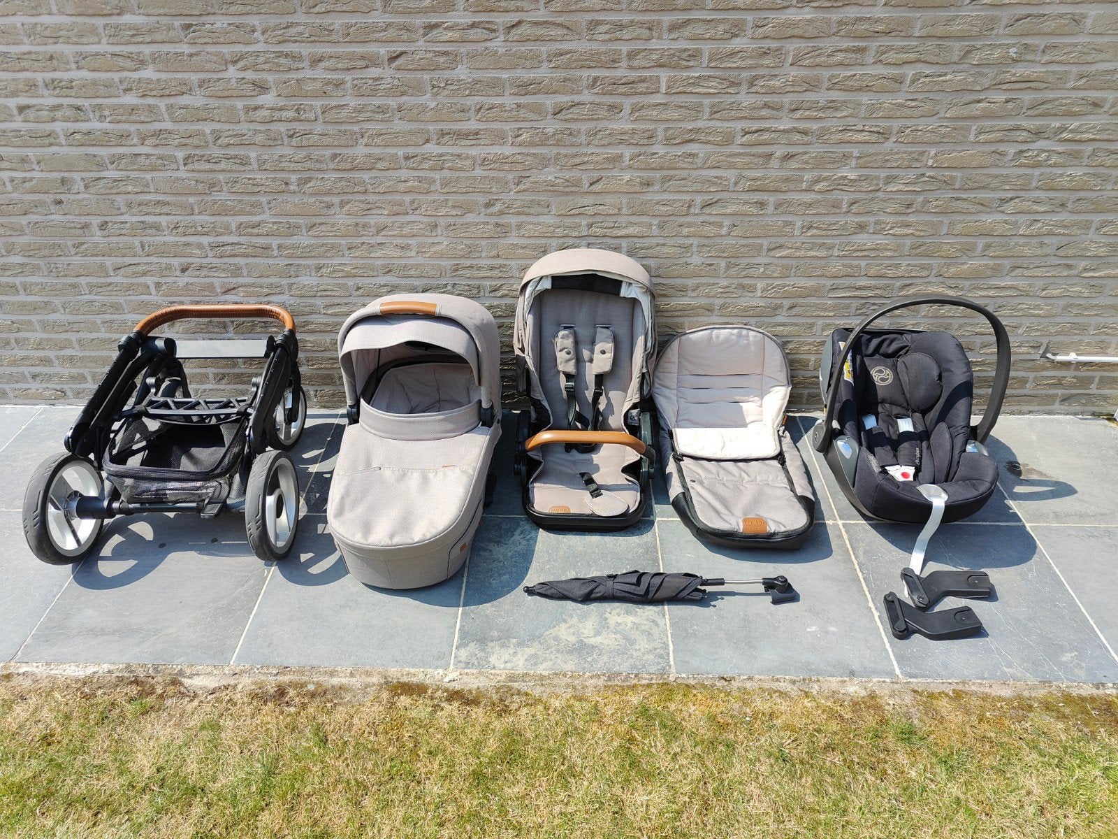 2-delige buggy (Mutsy) + maxi cosi (Cybex), Ophalen, Gebruikt, Overige merken, Verstelbare rugleuning