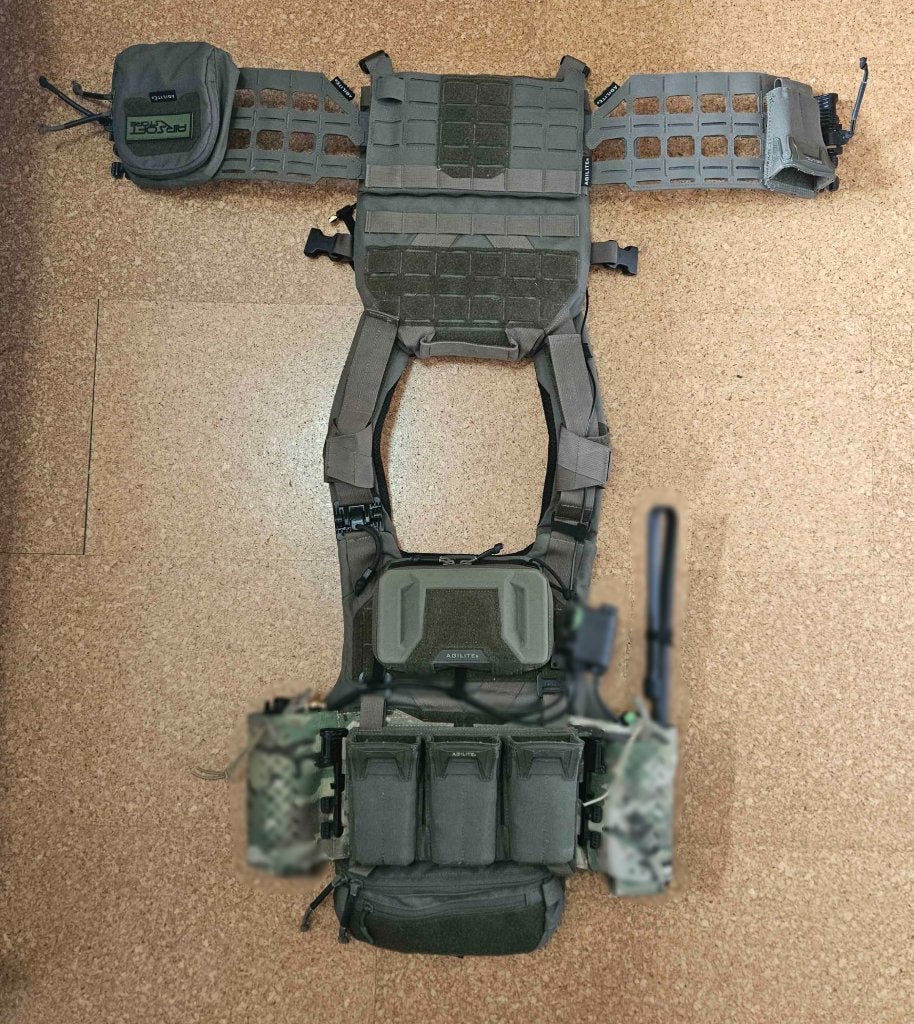 Agilite K-19 Plate Carrier & Magnetix Battle Belt, Collections, Objets militaires | Général, Enlèvement ou Envoi, Armée de terre