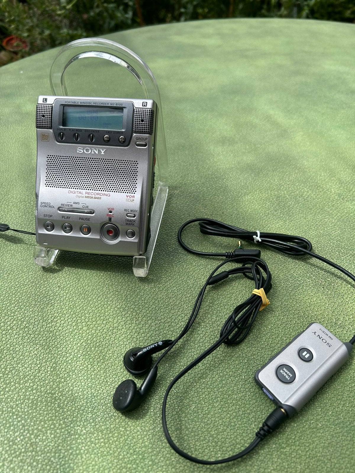 Sony MZ-B100 - enregistreur portable, TV, Hi-fi & Vidéo, Enlèvement ou Envoi