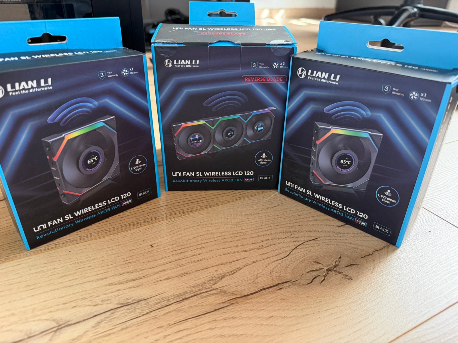 5x Lian Li UNI FAN SL draadloos LCD 120mm zwart, Computers en Software, Computerkoelers, Ophalen of Verzenden, Zo goed als nieuw