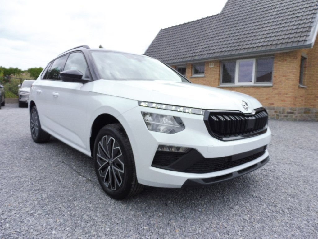 Skoda Kamiq 1.0 TSI 115 DSG Selection "Black Pack"/10km, Autos, Achat, Euro 6, Entreprise, Garantie prolongée