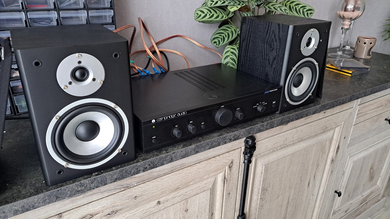 Cambridge A300v2 versterker met 2 quadral luidsprekers ., Ophalen, Denon